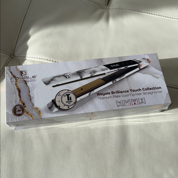 Royale Brilliance Touch Collection Titanium‎ Plate Cool-Tip Hair Straightener. main image 10